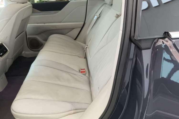Used Buick L7 2025 Model Aivia Left Rear Seat