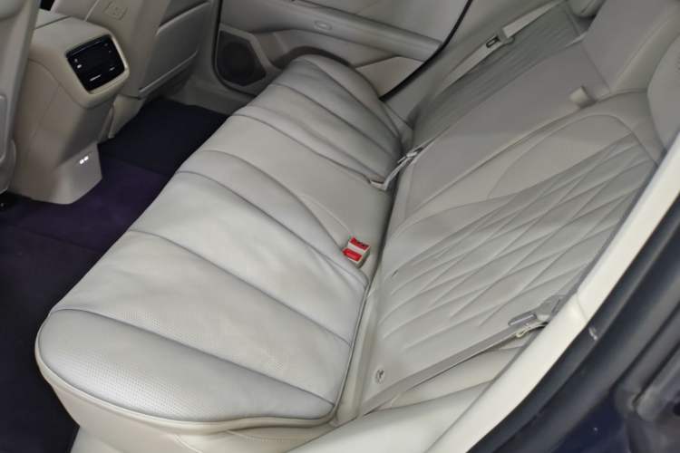 Used Buick L7 2025 Model Aivia Left Rear Seat