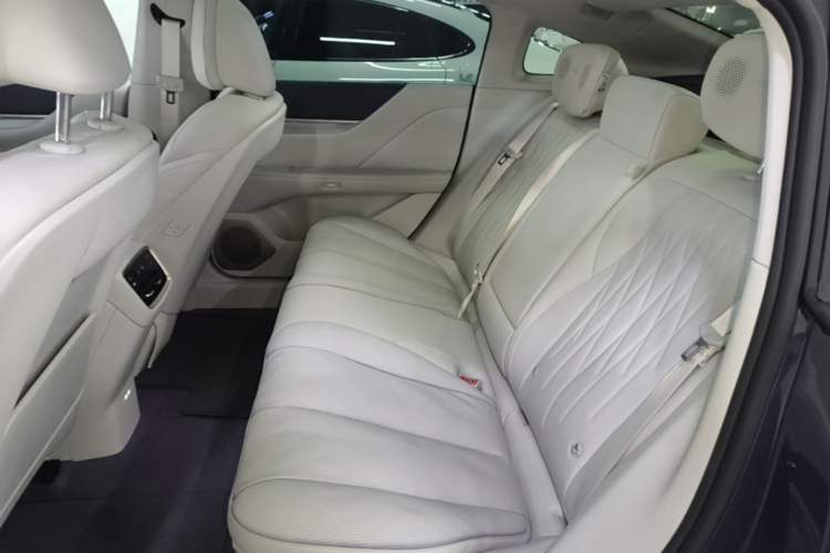 Used Buick L7 2025 Model Aivia Left Rear Seat