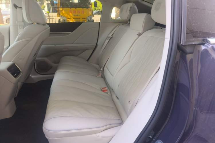 Used Buick L7 2025 Model Aivia Left Rear Seat