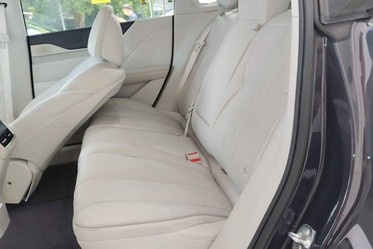 Used Buick L7 2025 Model Aivia Left Rear Seat