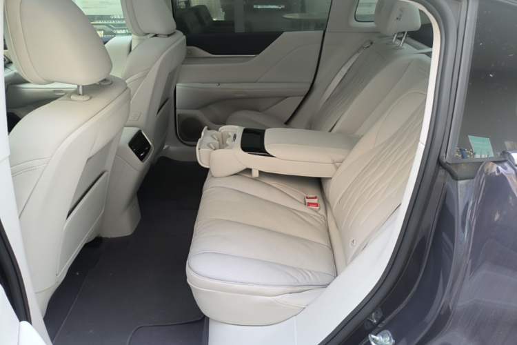 Used Buick L7 2025 Model Aivia Left Rear Seat