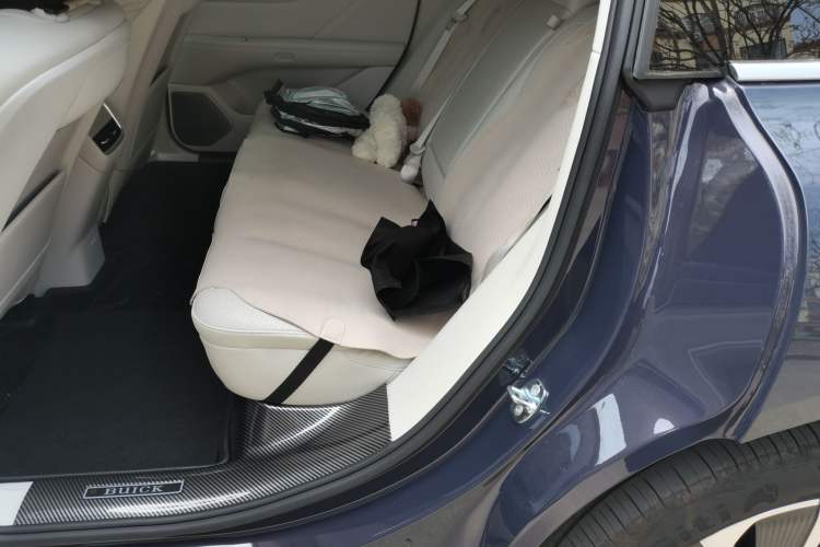 Used Buick L7 2025 Model Luxury Leisure Smart Driving Edition Left Rear Seat