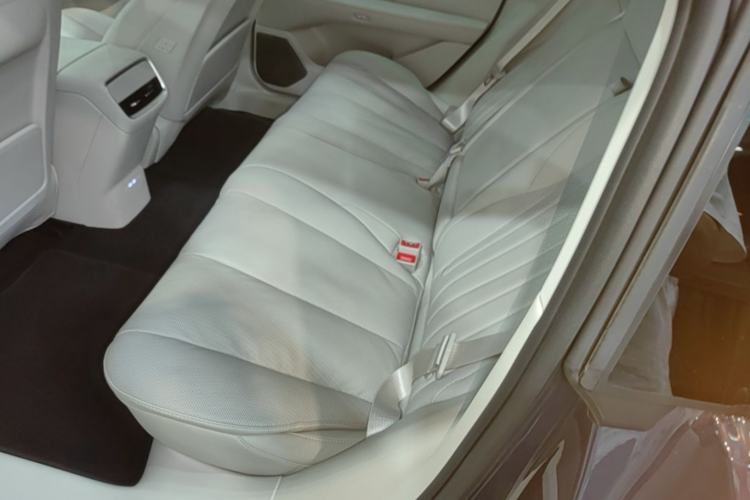 Used Buick L7 2025 Model Luxury Leisure Smart Driving Edition Left Rear Seat