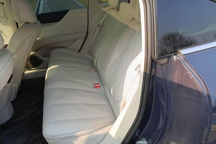 Used Buick L7 2025 Model Aivia Left Rear Seat