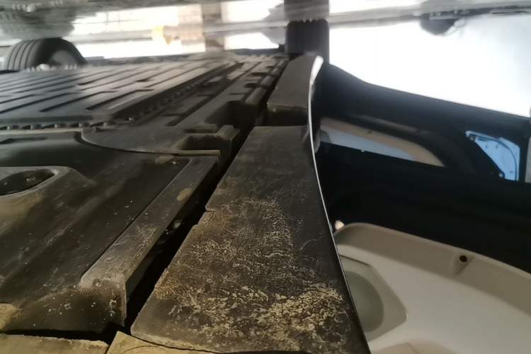 Used Buick L7 2025 Model Aivia Left Side Sill