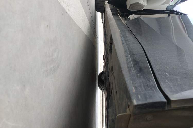Used Buick L7 2025 Model Aivia Left Side Sill