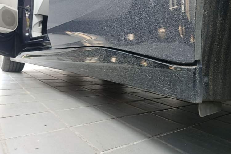 Used Buick L7 2025 Model Aivia Left Side Sill