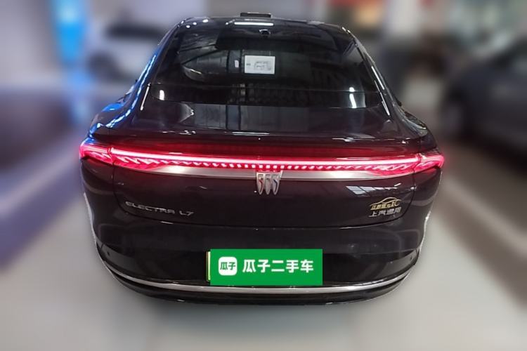 Used Buick L7 2025 Model Aivia Rear