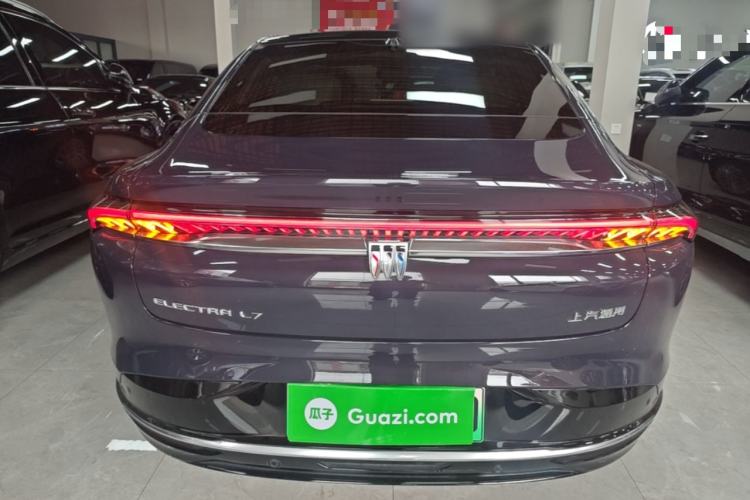 Used Buick L7 2025 Model Aivia Rear