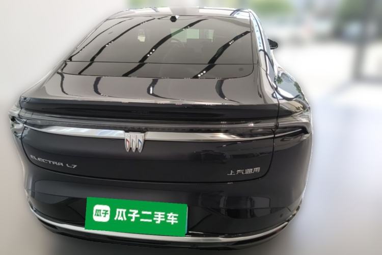 Used Buick L7 2025 Model Aivia Rear
