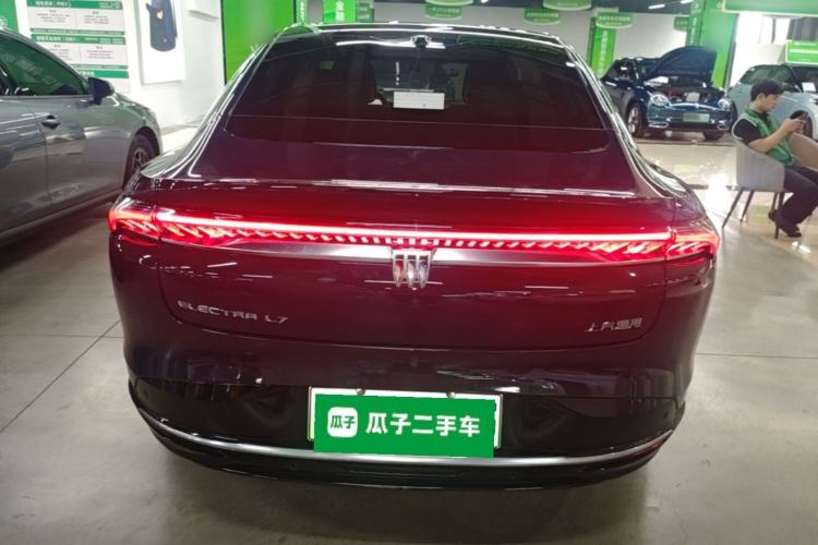 Used Buick L7 2025 Model Aivia Rear