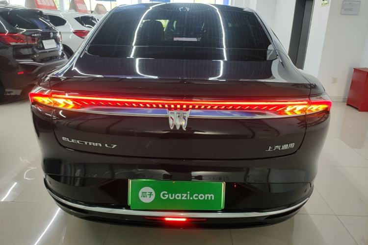 Used Buick L7 2025 Model Aivia Rear