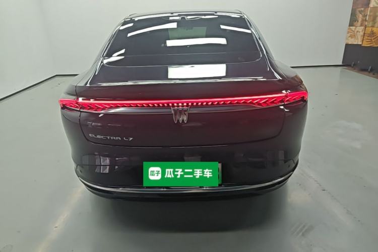 Used Buick L7 2025 Model Aivia Rear