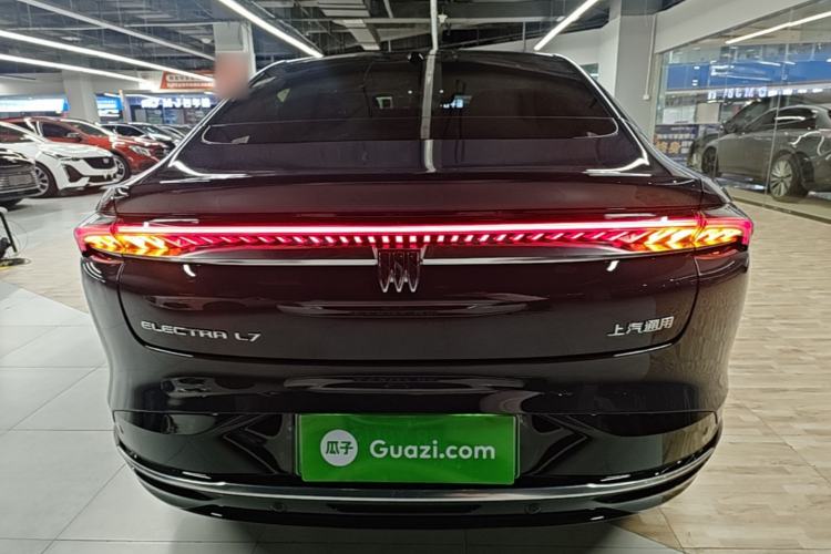 Used Buick L7 2025 Model Aivia Rear