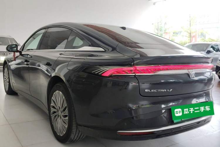 Used Buick L7 2025 Model Aivia Rear Left 45 Deg