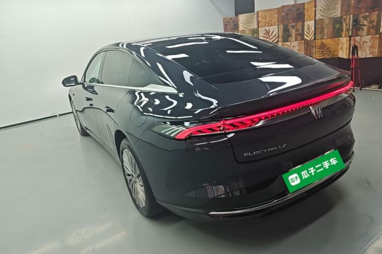 Used Buick L7 2025 Model Aivia Rear Left 45 Deg