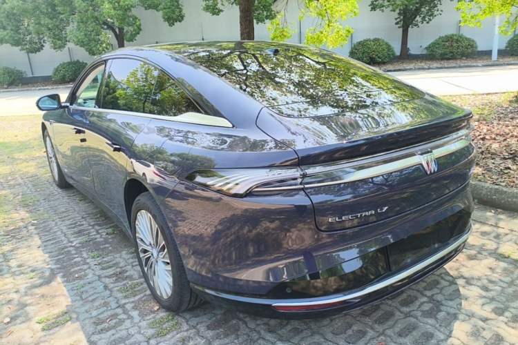 Used Buick L7 2025 Model Aivia Rear Left 45 Deg