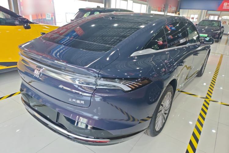 Used Buick L7 2025 Model Aivia Rear Right 45 Deg