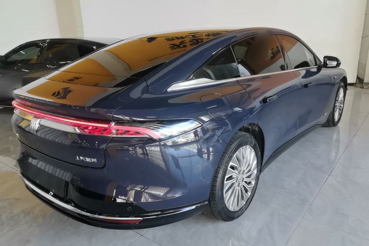 Used Buick L7 2025 Model Aivia Rear Right 45 Deg