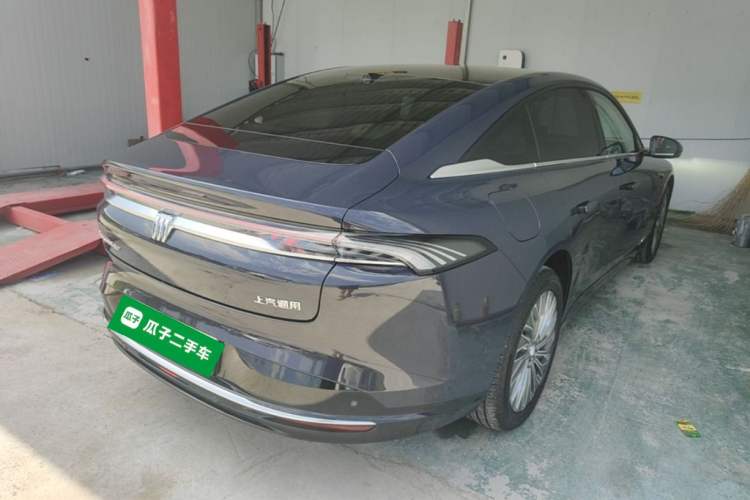 Used Buick L7 2025 Model Aivia Rear Right 45 Deg
