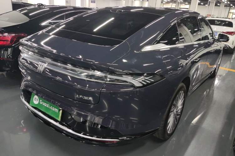 Used Buick L7 2025 Model Aivia Rear Right 45 Deg