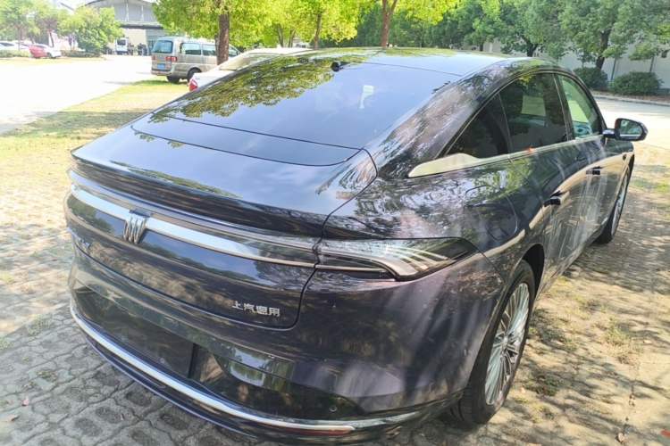 Used Buick L7 2025 Model Aivia Rear Right 45 Deg
