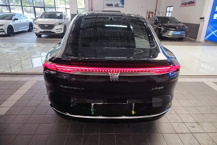 Used Buick L7 2025 Model Luxury Leisure Smart Driving Edition Rear