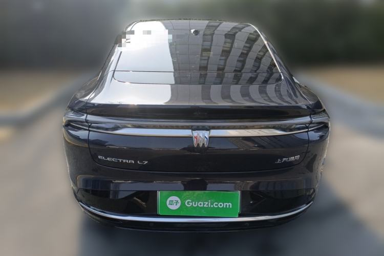 Used Buick L7 2025 Model Aivia Rear