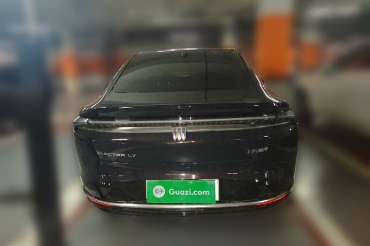 Used Buick L7 2025 Model Aivia Rear