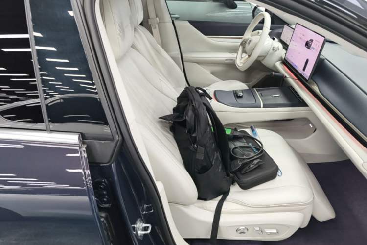 Used Buick L7 2025 Model Aivia Right Front Seat