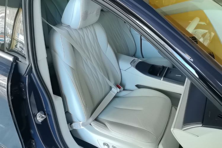 Used Buick L7 2025 Model Aivia Right Front Seat