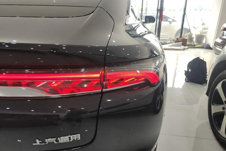 Used Buick L7 2025 Model Aivia Right Rear Taillight