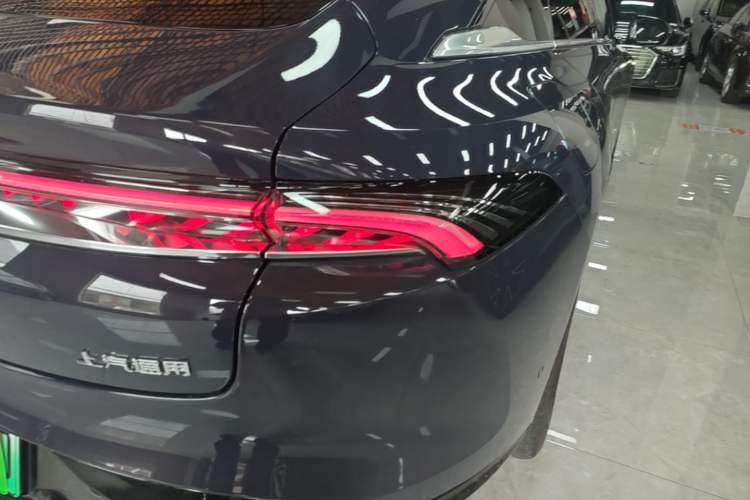 Used Buick L7 2025 Model Aivia Right Rear Taillight