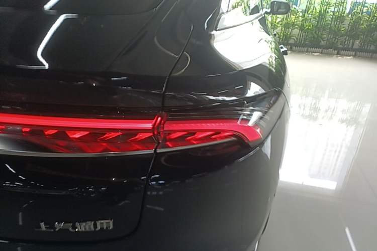 Used Buick L7 2025 Model Aivia Right Rear Taillight