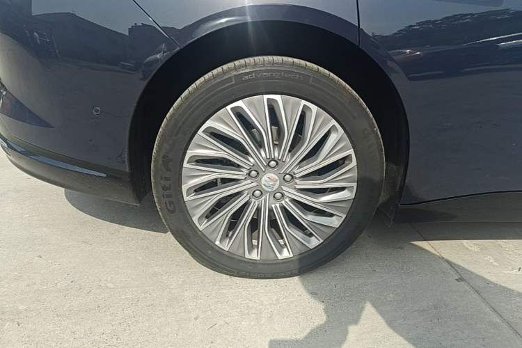 Used Buick L7 2025 Model Luxury Leisure Smart Driving Edition Right Rear Wheel Hub