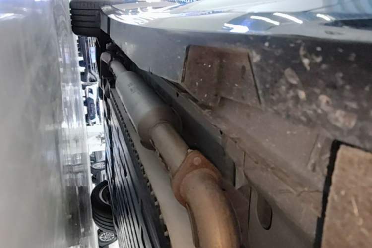Used Buick L7 2025 Model Aivia Right Side Sill