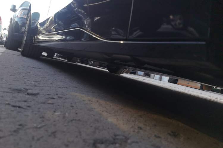 Used Buick L7 2025 Model Aivia Right Side Sill