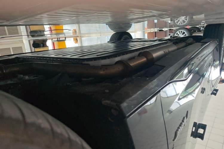 Used Buick L7 2025 Model Aivia Right Side Sill