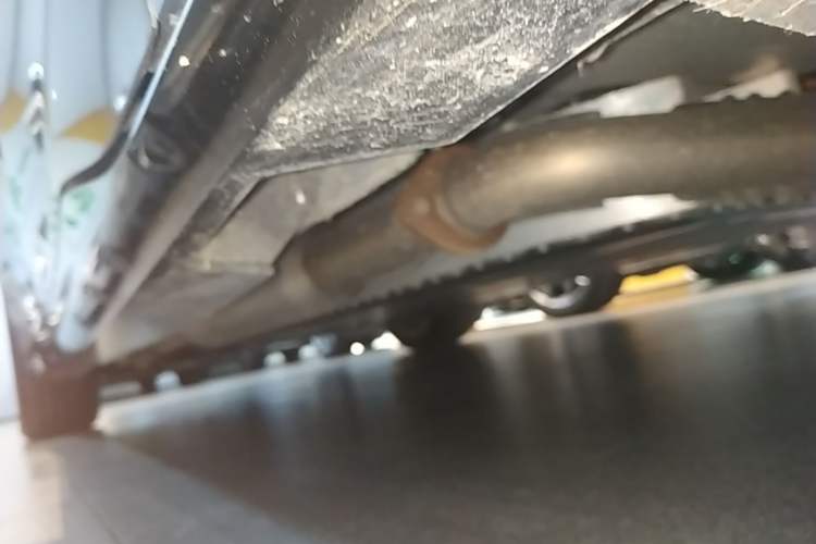 Used Buick L7 2025 Model Aivia Right Side Sill