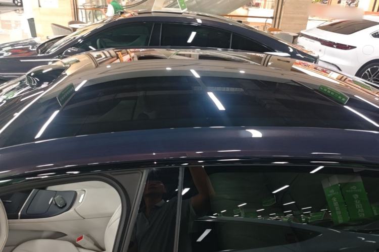 Used Buick L7 2025 Model Aivia Roof