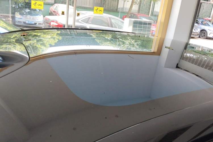 Used Buick L7 2025 Model Aivia Roof