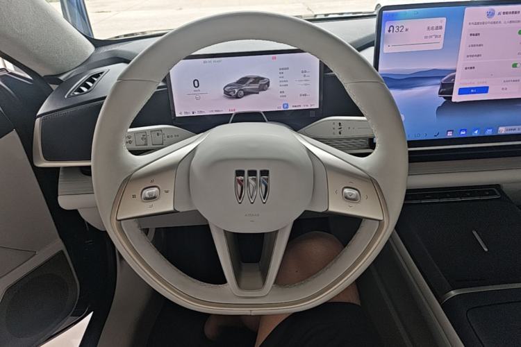 Used Buick L7 2025 Model Aivia Steering Wheel