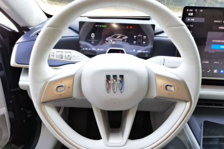 Used Buick L7 2025 Model Aivia Steering Wheel