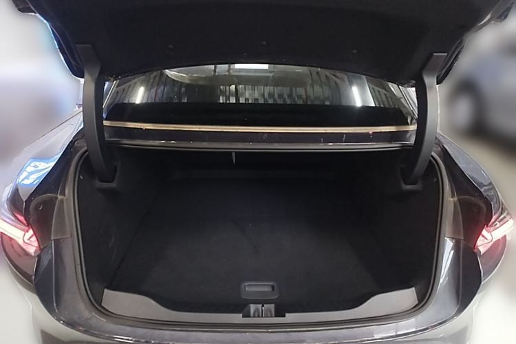 Used Buick L7 2025 Model Aivia Trunk