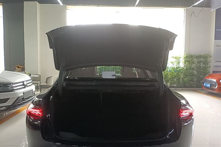 Used Buick L7 2025 Model Aivia Trunk