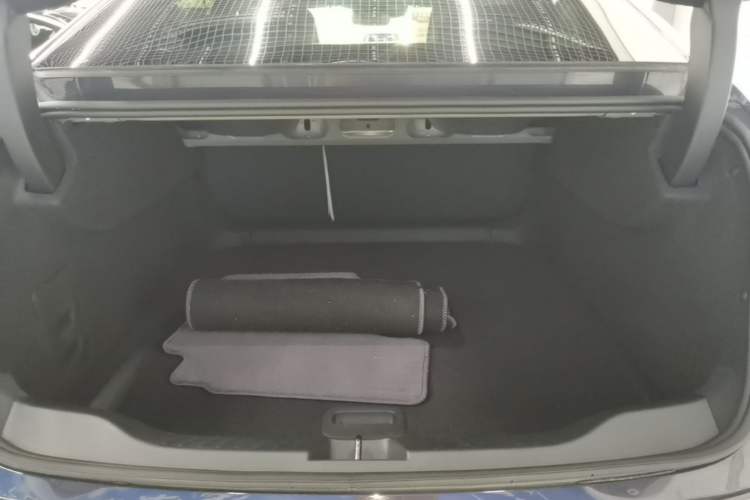 Used Buick L7 2025 Model Aivia Trunk