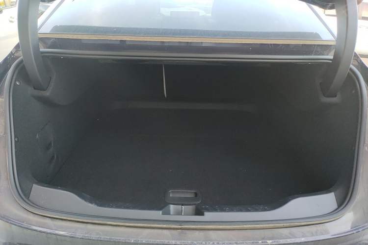 Used Buick L7 2025 Model Aivia Trunk