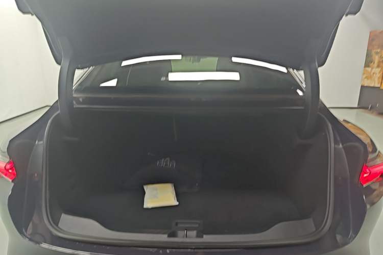 Used Buick L7 2025 Model Aivia Trunk