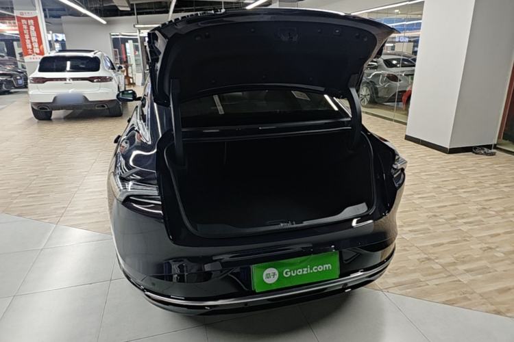 Used Buick L7 2025 Model Aivia Trunk